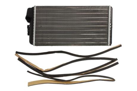 Радіатор пічки MB Vario (512D-816D) 96- 317x175x42 (d=22) THERMOTEC D6ME001TT