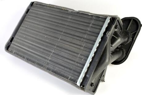 Радіатор пічки AUDI A3, TT SEAT LEON, TOLEDO II SKODA OCTAVIA I VW BORA, BORA I, GOLF IV, JETTA III, NEW BEETLE, POLO III CLASSIC 1.4-3.2 11.95-12.13 THERMOTEC D6W004TT