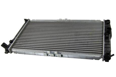 Радиатор охлаждения двигателя THERMOTEC D70006TT