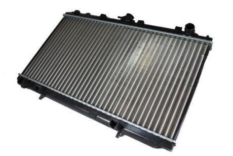 Радіатор двигуна (мкпп) NISSAN PRIMERA 1.6/1.8/2.0 06.96-07.02 THERMOTEC D71003TT