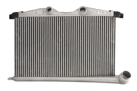 Охолоджувач наддувального повітря THERMOTEC DAC021TT