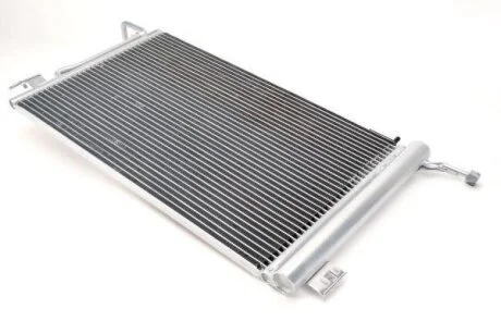 Радіатор кондиціонера THERMOTEC KTT110043