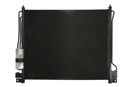 Конденсатор кондиціонера (з осушувачем) NISSAN NAVARA, NAVARA NP300, NP300, PATHFINDER III 2.5D/4.0 11.01- THERMOTEC KTT110304