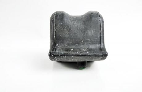 Втулка стабілізатора TOYOTA 48815-12390