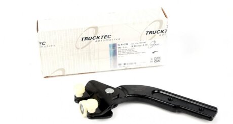 РОЛИК ДВЕРЕЙ БОКОВИХ НИЖН. З КРОНШТЕЙНОМ MB VITO 639) 03- TRUCKTEC 02.53.239