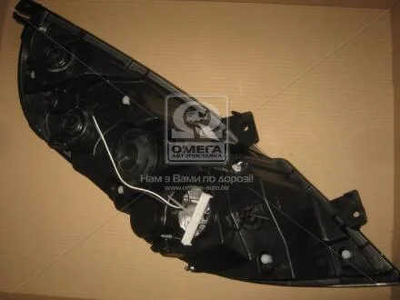 Фара левая Renault Master/Opel Movano/Nissan Interstar (10-) под корректор TYC 20-C338-05-2B