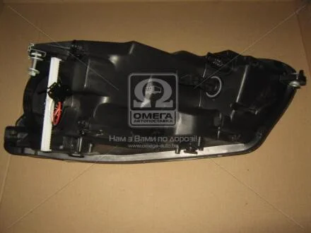 Фара права з моторчиком VW Caddy (10-) H4 одиночний відбивач TYC 20-C473-05-2B