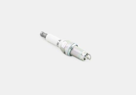 Свічка запалювання VW Golf (04-09), Jetta, Passat (06-11)/Audi A4 (01-05), A3/Skoda Octavia (04-08)/Seat Leon (06-10) VAG 101 905 620