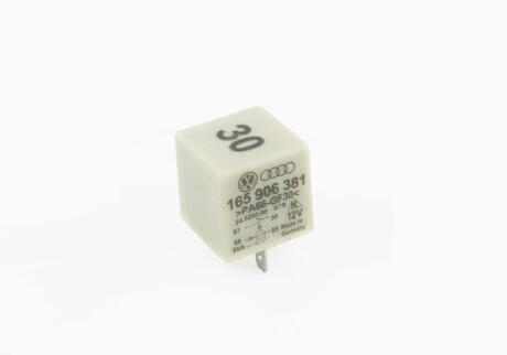 Реле Блоку керування двигуном VAG 165 906 381