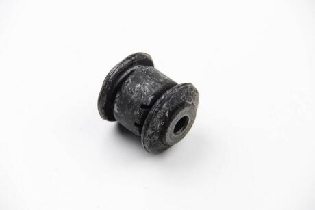 Сайлентблок важеля VW Jetta, Passat (06-)/Audi Q3 (15-18)/Skoda Octavia, Superb (08-13), Yeti (10-18) VAG 1K0 407 182