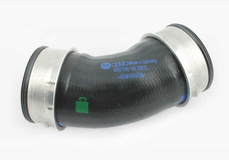 Патрубок інтеркулера нижній L VW T5 1.9TDI 03- VAG 7H0 145 790D