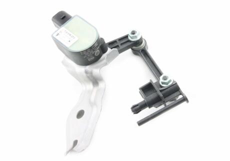 Датчик дорожнего просвета (с тягой) (передний) Audi Q7 VW Touareg 03-10 VAG 7L6616213