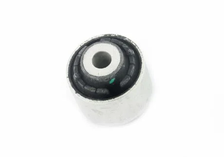 Сайлентблок внутрішній/нижній важеля перед. Audi A4, A4 Allroad, A5, A6, A6 Allroad, A7, Q5 1.4-4.2 06.07- VAG 8K0407182B