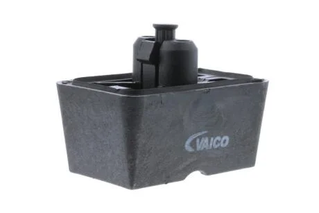 Накладка порога зовнішня VAICO V20-1947