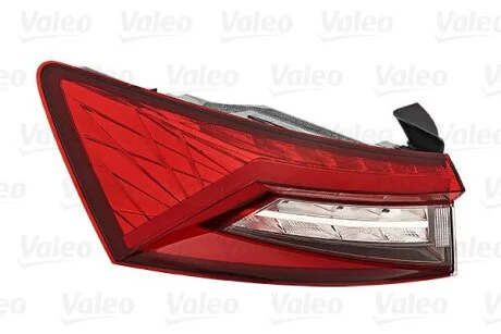 Задний фонарь Valeo 047143