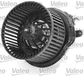 Вентилятор кабiни кондиц. Valeo 698676