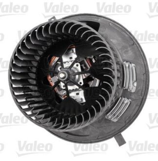Вентилятор кабiни кондиц. Valeo 715049