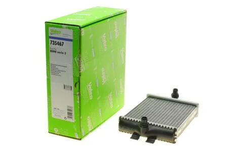 Радіатор двигуна (мкпп) BMW 3 (F30, F80), 3 (F31), 3 GRAN TURISMO (F34), 4 (F32, F82), 4 (F33, F83), 4 GRAN COUPE (F36) 2.0/3.0D 11.11- Valeo 735467