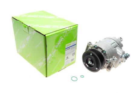 Компрессор кондиционера VOLKSWAGEN Transporter Valeo 813248