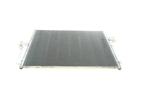 Конденсатор (радіатор) кондиціонера Valeo 814441