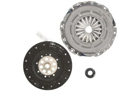 Сцепление компл. PSA C4/C5/BERLINGO/206/307 00- Valeo 826315