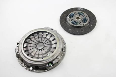 Комплект сцепления(без выжим) Citroen C5/Peugeot 406/607 2.2HDi 00- (для сплошн.махов) Valeo 826874 (фото 1)