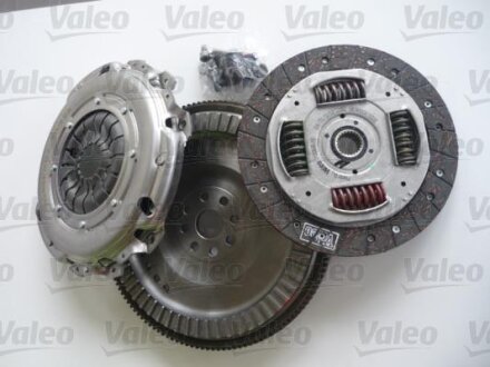 Сцепление FORD Connect 1.8 Diesel 1/2011->6/2011 Valeo 835019