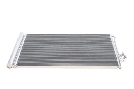 Радіатор кондиціонера Van Wezel 06005377