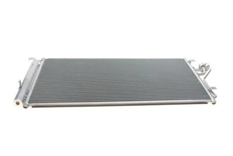 Радіатор кондиціонера Van Wezel 82005279