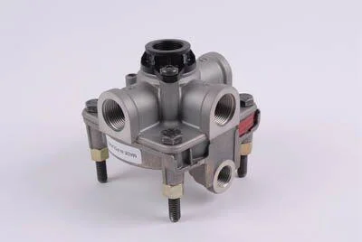 Клапан Пневматичний Гальмівний / УСКОРИТЕЛЬНЫЙ КЛАПАН Wabco 973 011 002 7