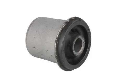 Сайлентблок переднього нижнього важеля toyota hilux 04- YAMATO J42077CYMT